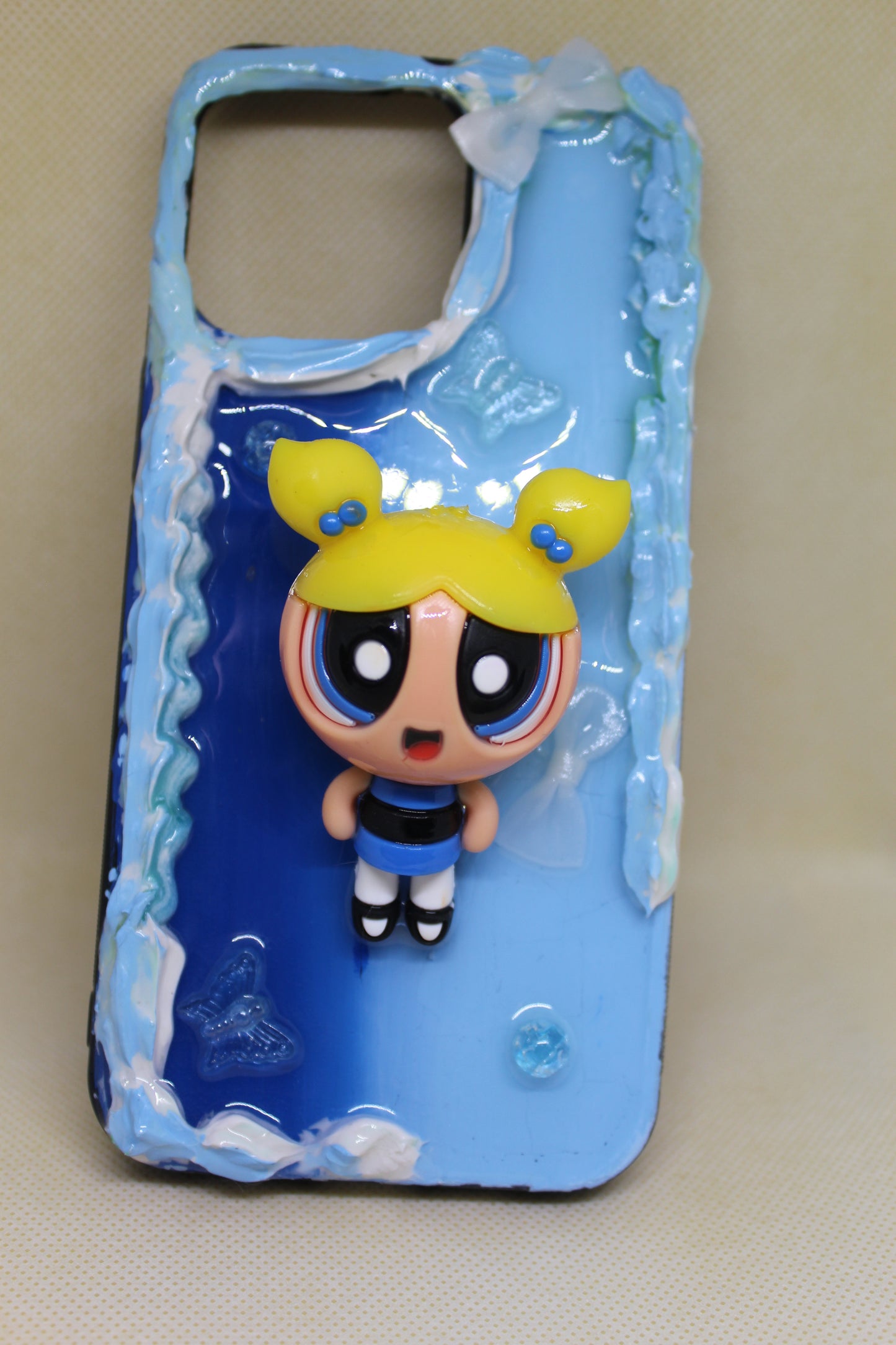 iPhone 15 pro Max bubbles from Powerpuff girls phone case